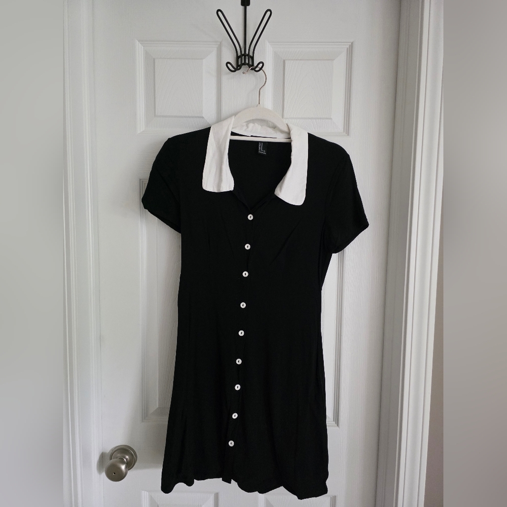 Forever 21 Black and White Collared Dress